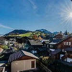 1 With Mountain View Appartamento Zweisimmen