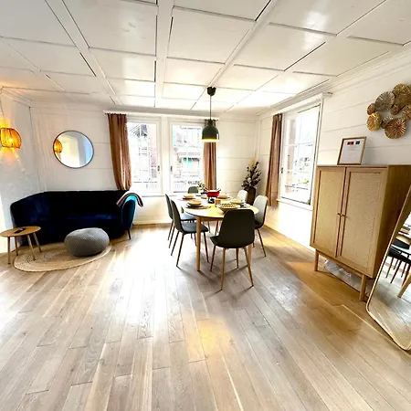 1 With Mountain View * زويسمن