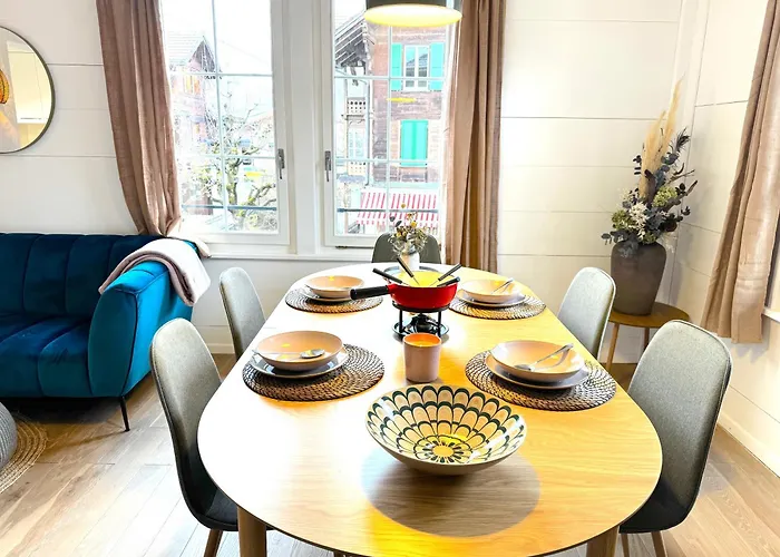 1 With Mountain View * צווייזימן